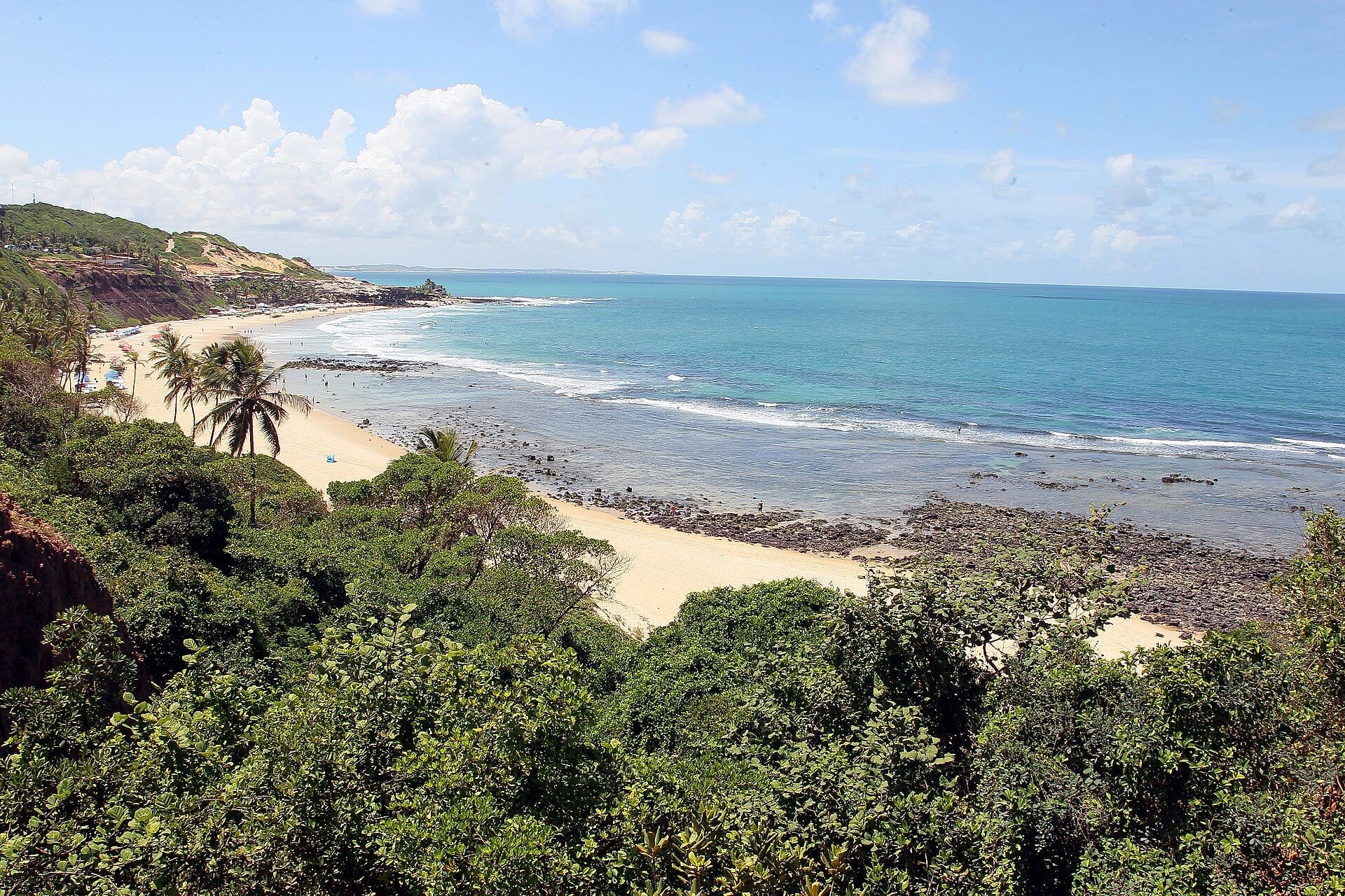 Praia do Amor, em Pipa, vista do alto das falésias